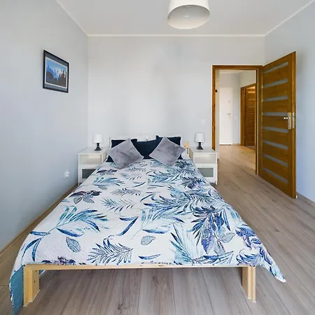 Bright & Modern Braminskiego With Parking And Balcony By Renters