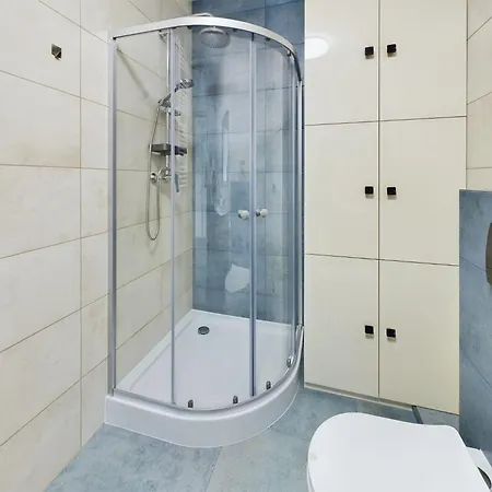 Bright & Modern Braminskiego With Parking And Balcony By Renters * Gdańsk
