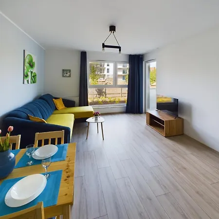 Bright & Modern Braminskiego With Parking And Balcony By Renters