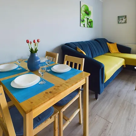Bright & Modern Braminskiego With Parking And Balcony By Renters Appartement Gdańsk