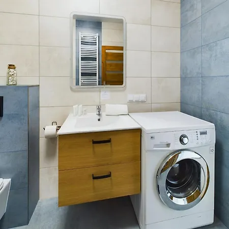 Bright & Modern Braminskiego With Parking And Balcony By Renters *