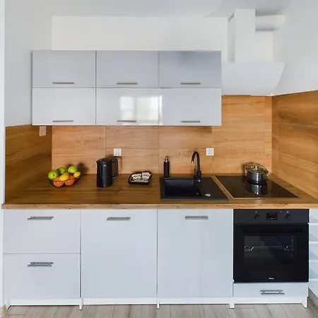 Apartmán Bright & Modern Braminskiego With Parking And Balcony By Renters *